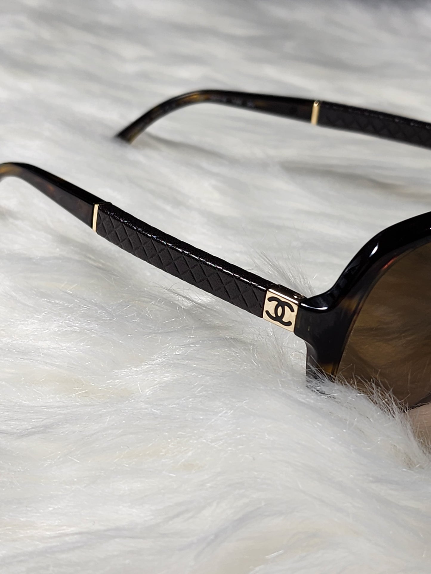 CHANEL Sunglasses