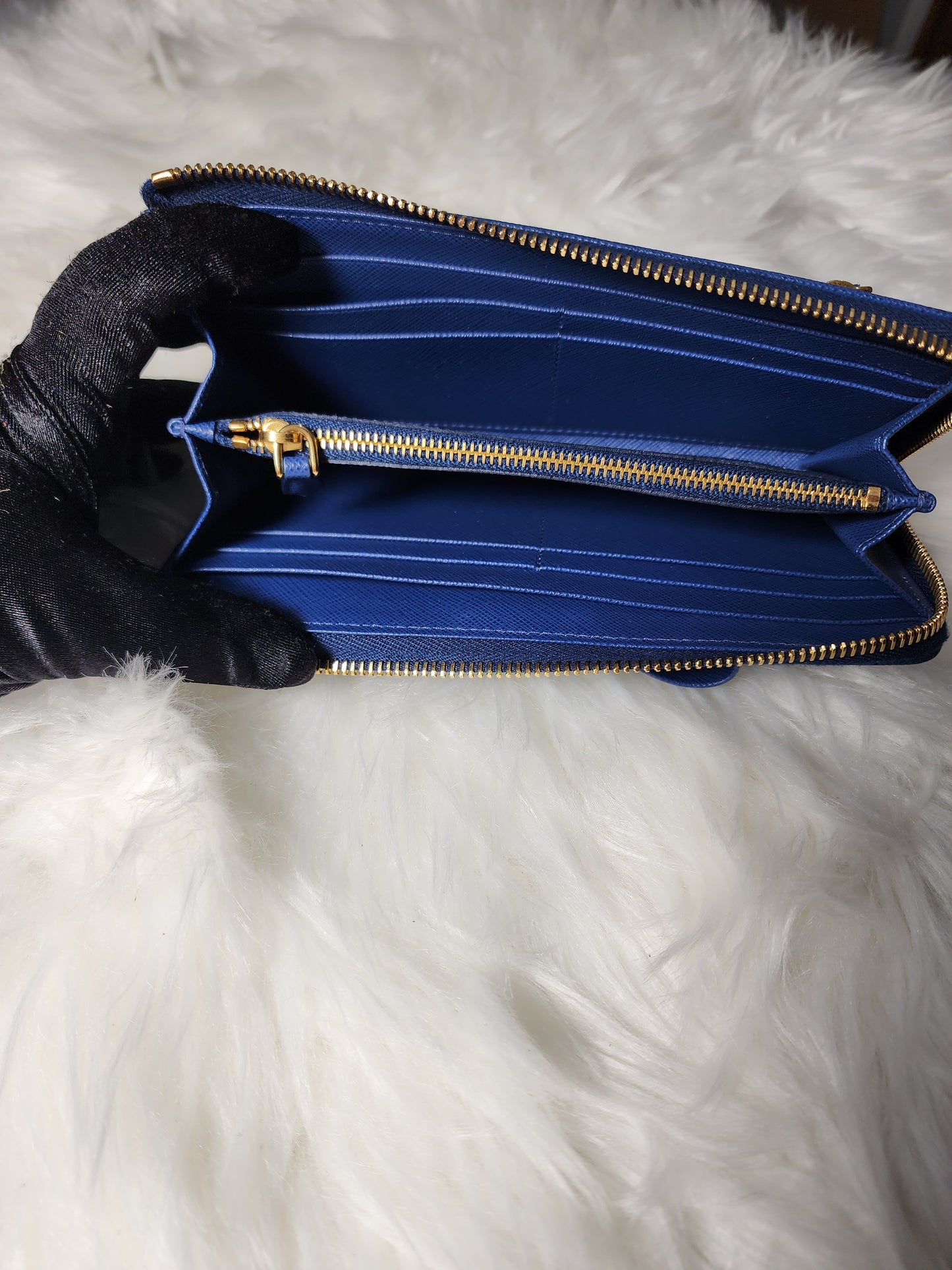 Prada Blue Saffiano Peonia Fiocco Bow Zip Around Wallet