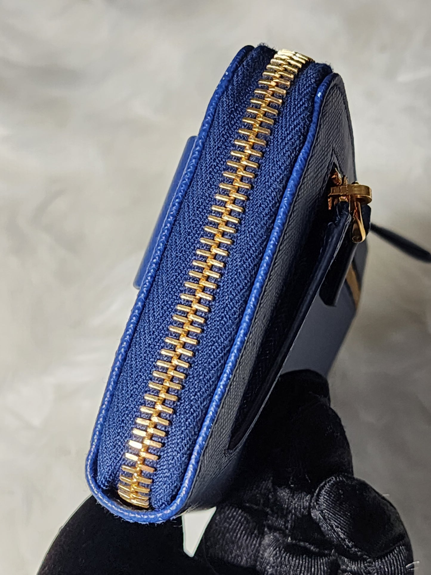 Prada Blue Saffiano Peonia Fiocco Bow Zip Around Wallet