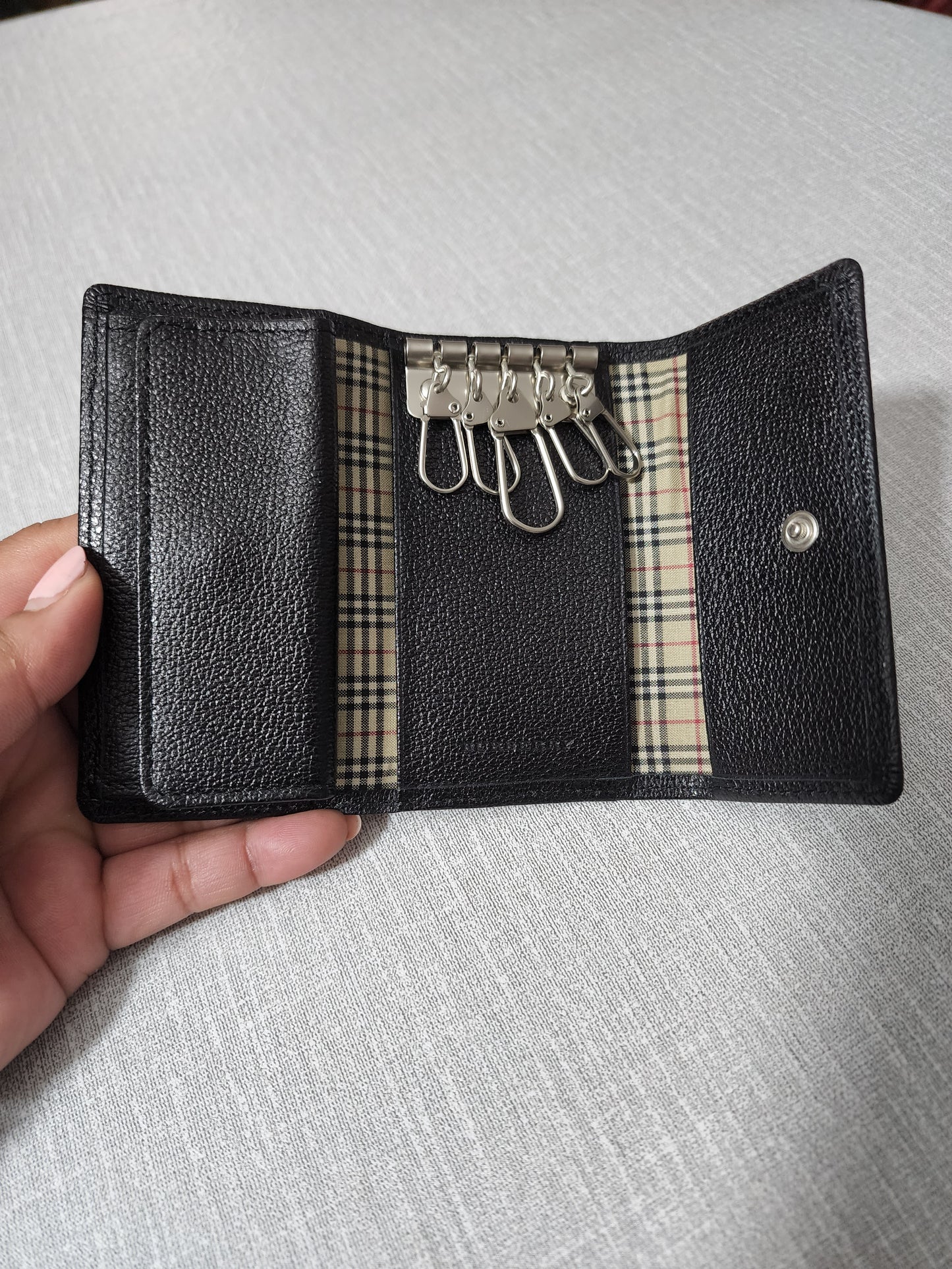 Burberry Unisex Trifold Keycase Wallet