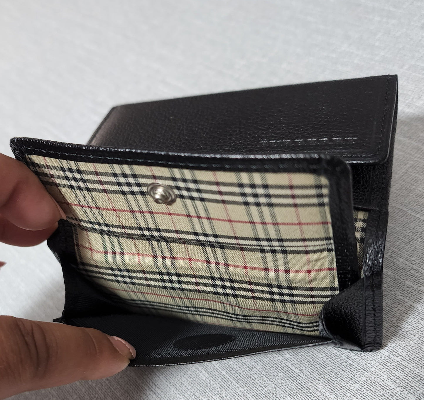 Burberry Unisex Trifold Keycase Wallet