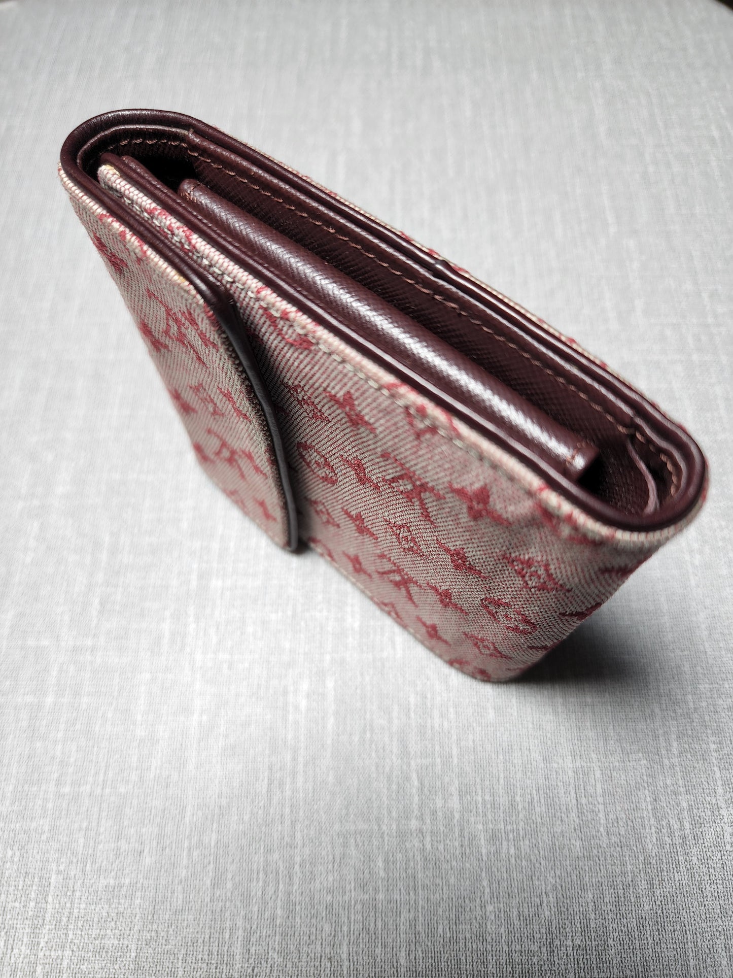 Louis Vuitton Bifold Wallet Mini Lin in Cherry (Vintage)