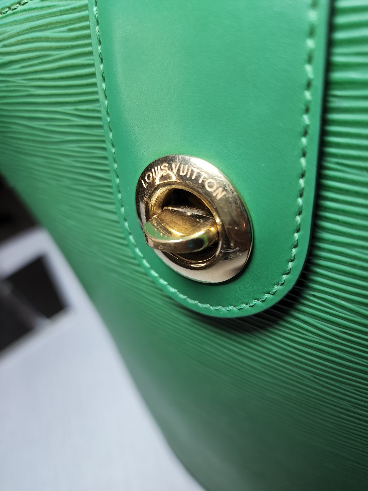 Louis Vuitton Cluny Epi Borneo Green