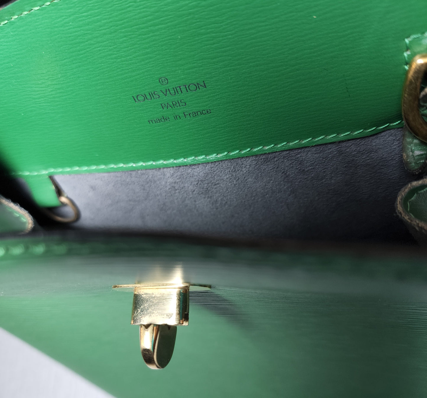Louis Vuitton Cluny Epi Borneo Green