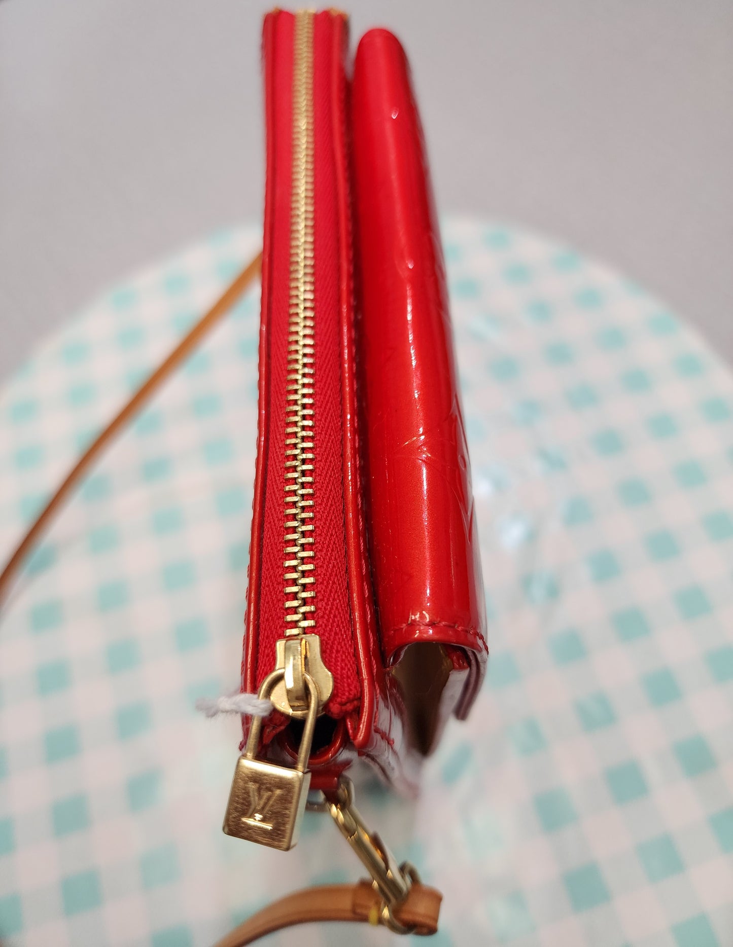 Louis Vuitton Mott Vernis Red