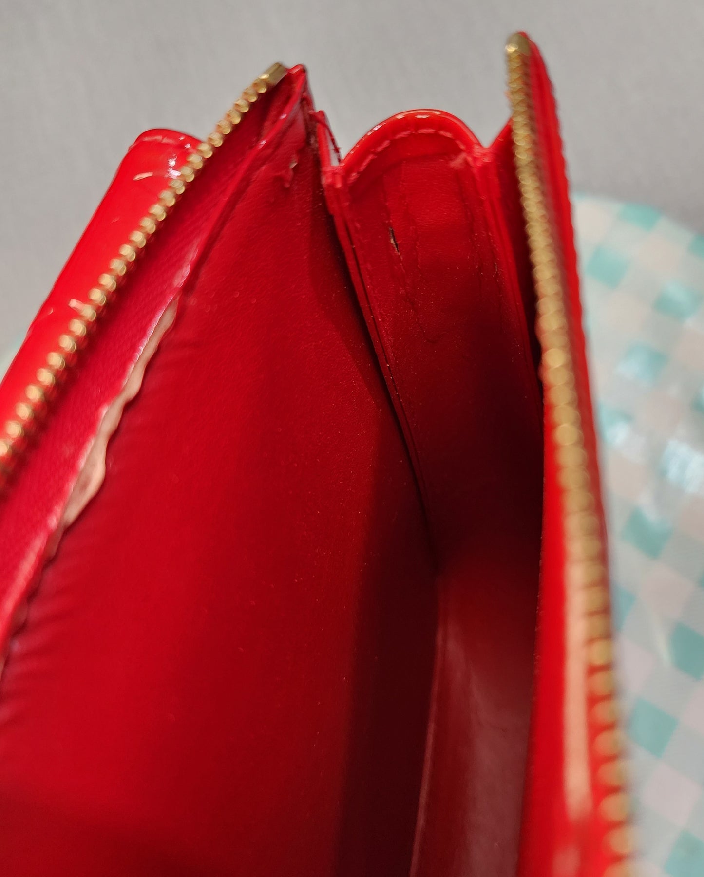 Louis Vuitton Mott Vernis Red