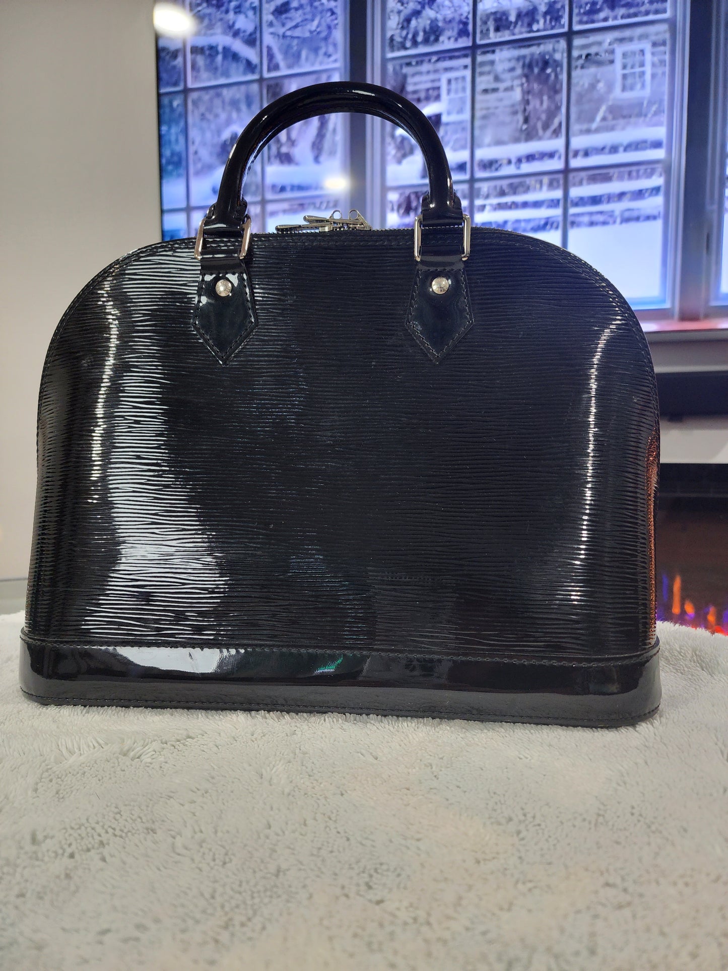 Louis Vuitton Epi Black Alma PM