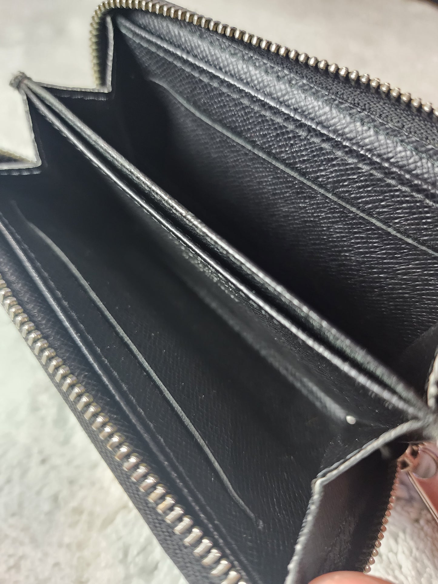 Louis Vuitton Damier Graphite Zippy Coin Wallet