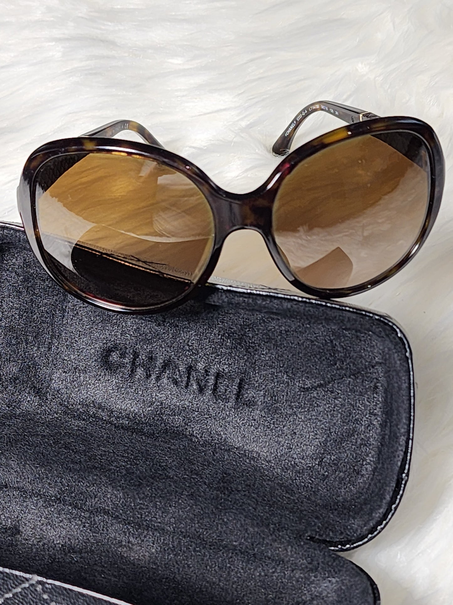 CHANEL Sunglasses