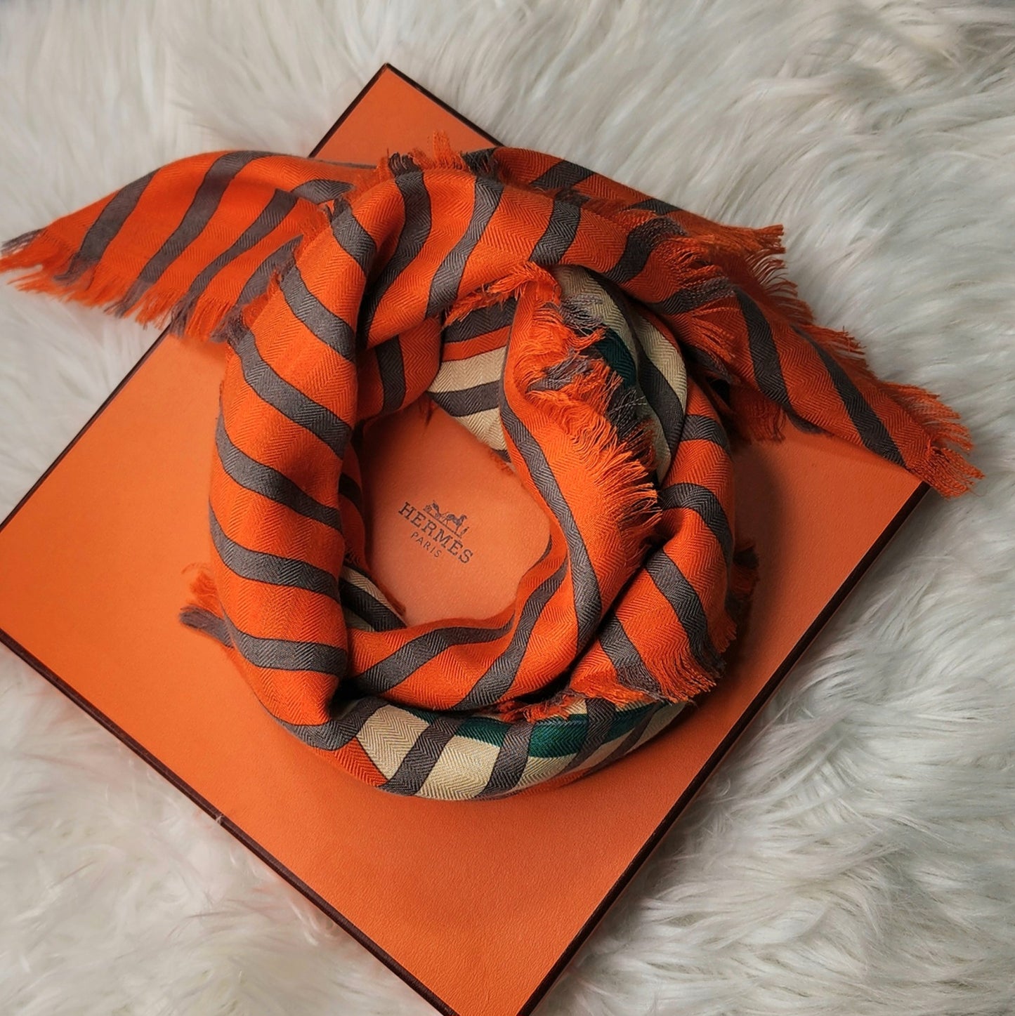 Hermes Brides de Gala Scarf with Box