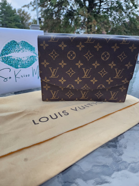 Louis Vuitton Rabat 23 Monogram Clutch